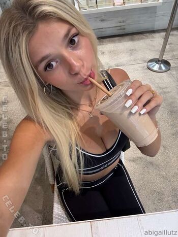 Full leaked Abigail lutz private onlyfans photo