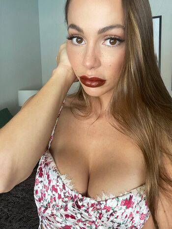 Abigail Mac