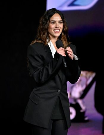 Adria Arjona