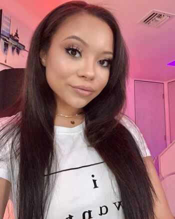Full leaked Adriana maya private onlyfans photo