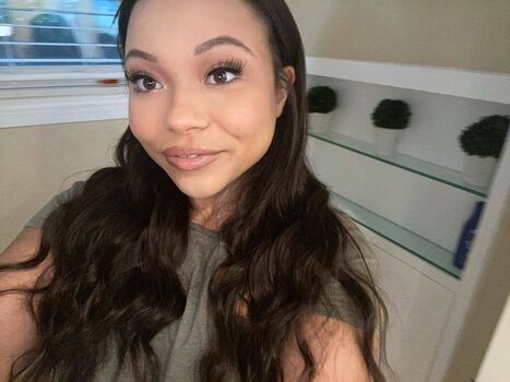 Full leaked Adriana maya private onlyfans photo