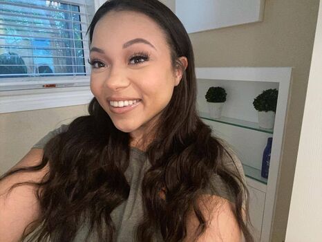 Full leaked Adriana maya private onlyfans photo