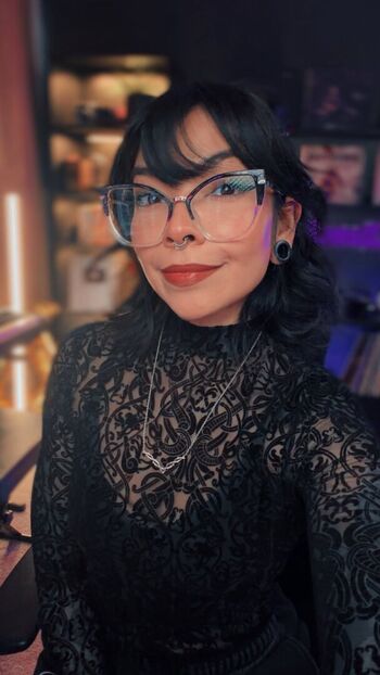 Full leaked Aileensenpaireacts page private onlyfans photo
