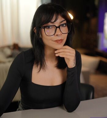 AileenSenpaiReacts