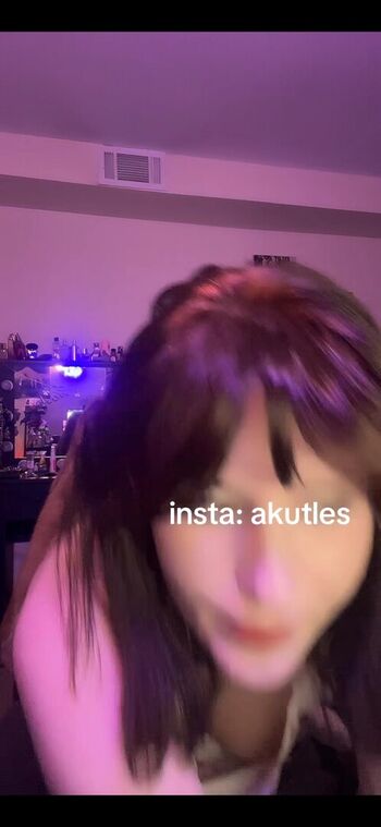 Akutles