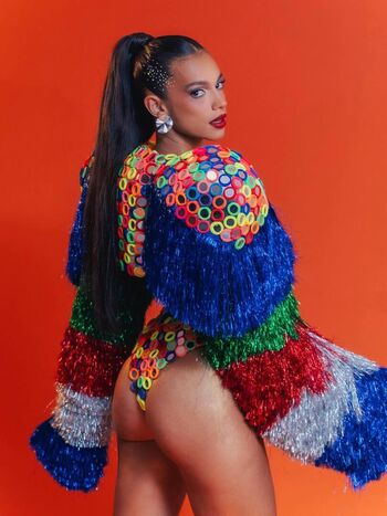 Full leaked Alane dias page private onlyfans photo