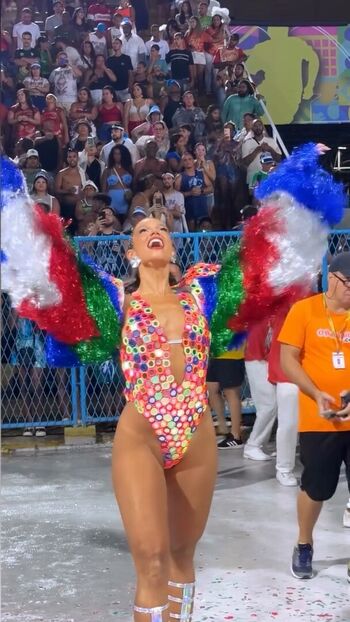 Alane Dias