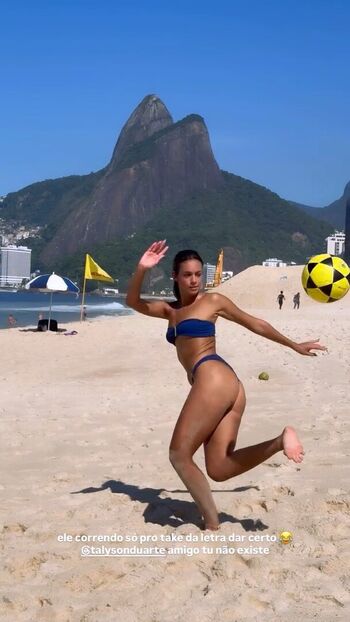 Full leaked Alane dias page private onlyfans photo
