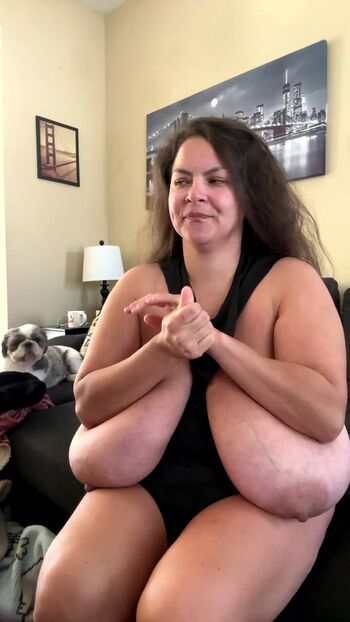 Full leaked Alaura grey page private onlyfans photo