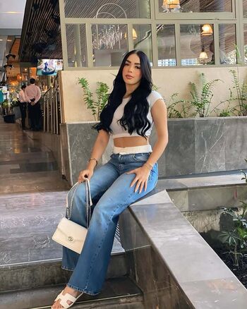 Alejandra Lm
