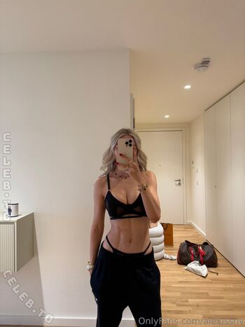 Full leaked Alexisshv private onlyfans photo