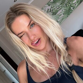 Full leaked Alica schmidt private onlyfans photo