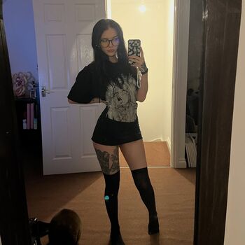 Full leaked Alice hez private onlyfans photo