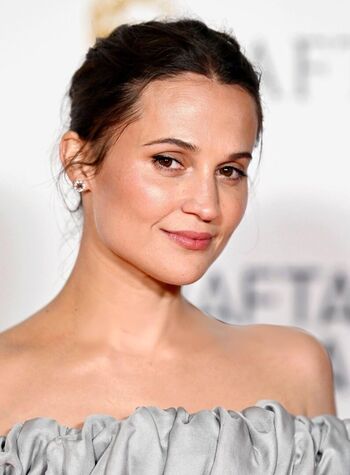 Alicia Vikander
