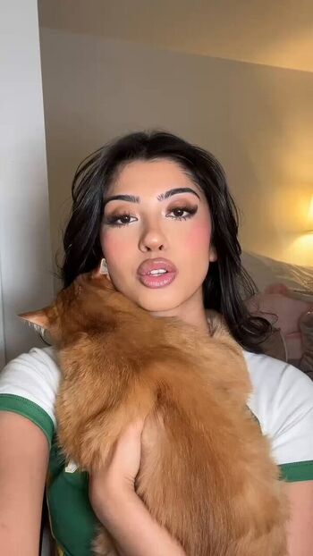 Aliza Shan