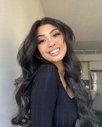 Aliza Shan