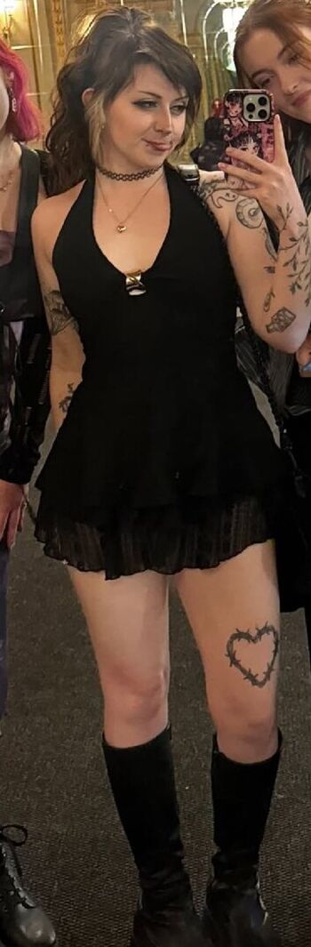 Full leaked Allie tricaso private onlyfans photo