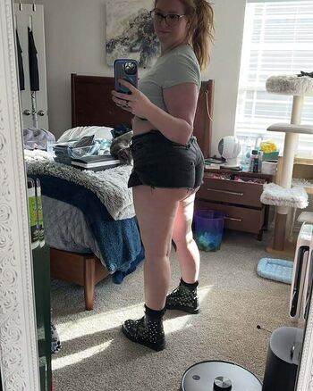 alyssathehotmessexpress