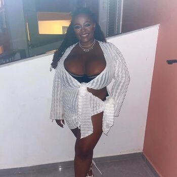 Full leaked Amanda nchoma page private onlyfans photo