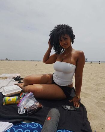 Amara Kioni