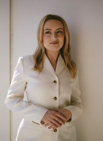 Amelia Dimoldenberg