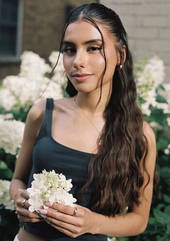 Ana Mcroski
