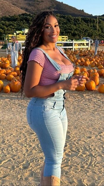 Anansa Sims