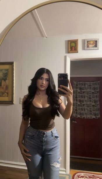 Anarelyalanis
