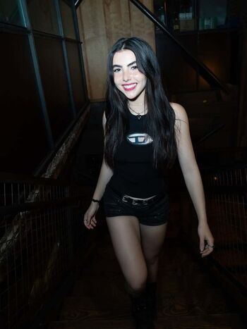 Andrea Botez