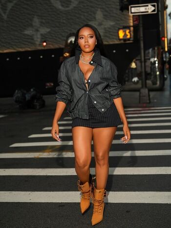 Angela Simmons