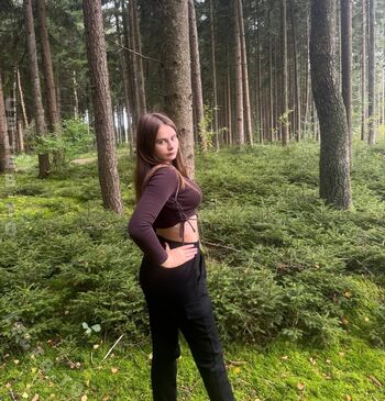 Angelina_Dehlow