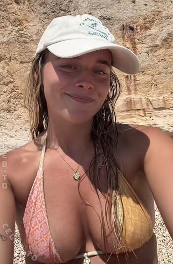 Full leaked Angelinajoleen private onlyfans photo