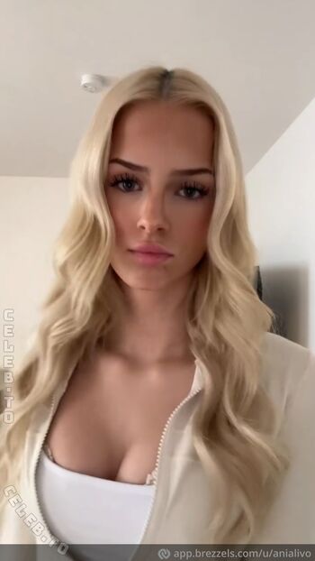 Full leaked Anialivo private onlyfans photo