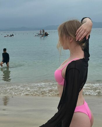 anita_raev
