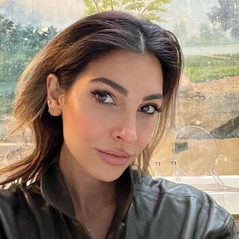 Anna Nooshin