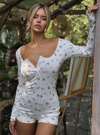 Anna Sandrova