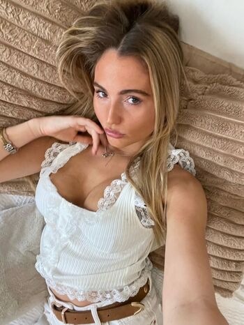 Full leaked Annabelle marie page private onlyfans photo