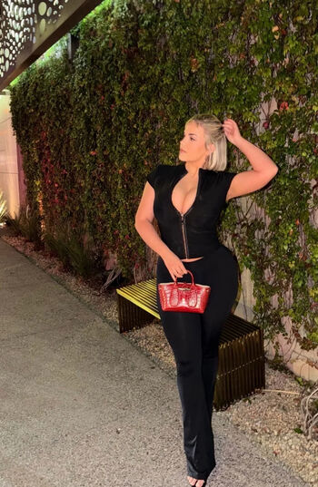 Full leaked Annamaloney private onlyfans photo