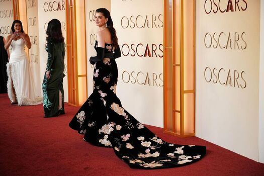 Anne Hathaway