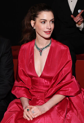 Anne Hathaway