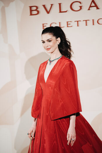 Anne Hathaway