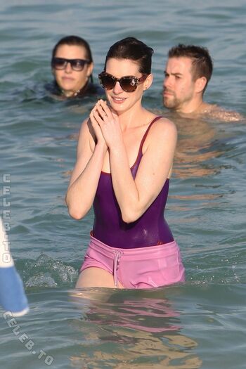 Anne Hathaway