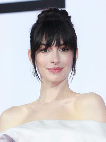Anne Hathaway