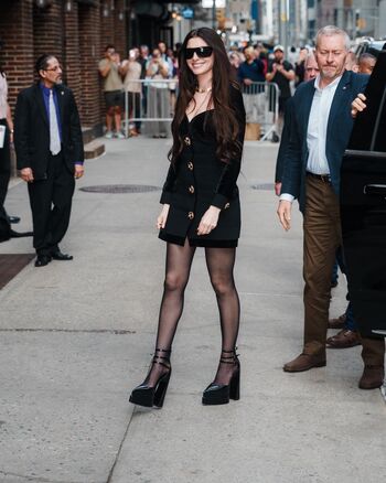 Anne Hathaway