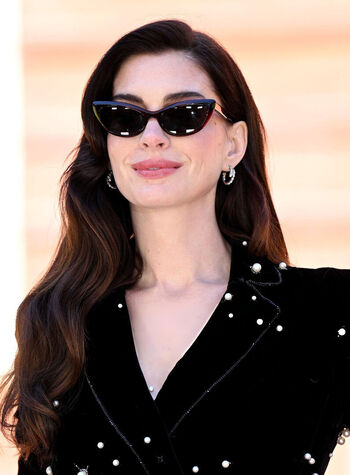 Anne Hathaway