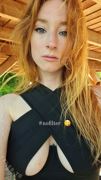 Anni Anakova