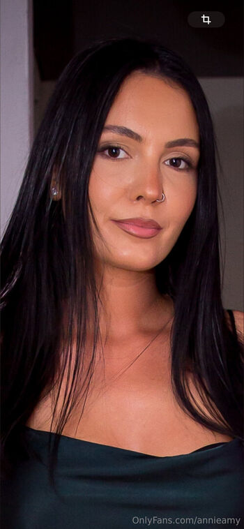 Annie_Amy