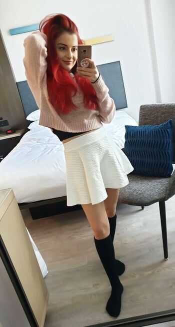 AnnieFuchsia