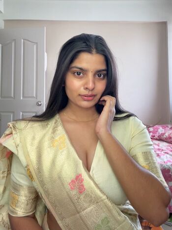 Full leaked Anushka deokate page private onlyfans photo