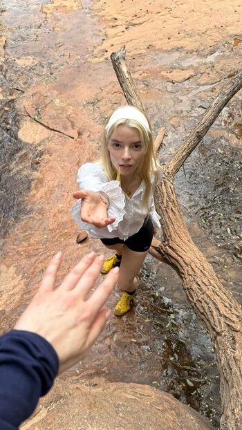 Full leaked Anya taylor joy private onlyfans photo